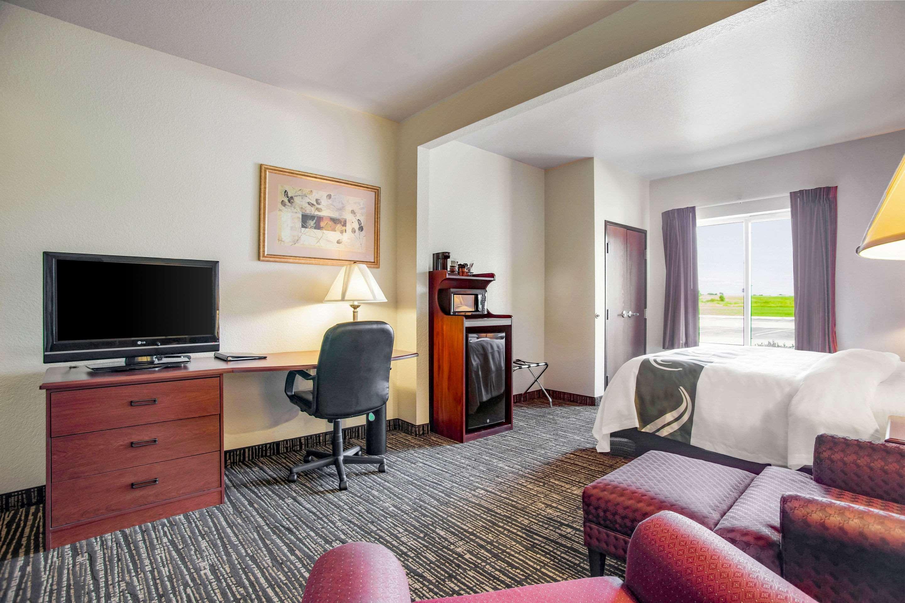 Quality Inn Parsons North Esterno foto