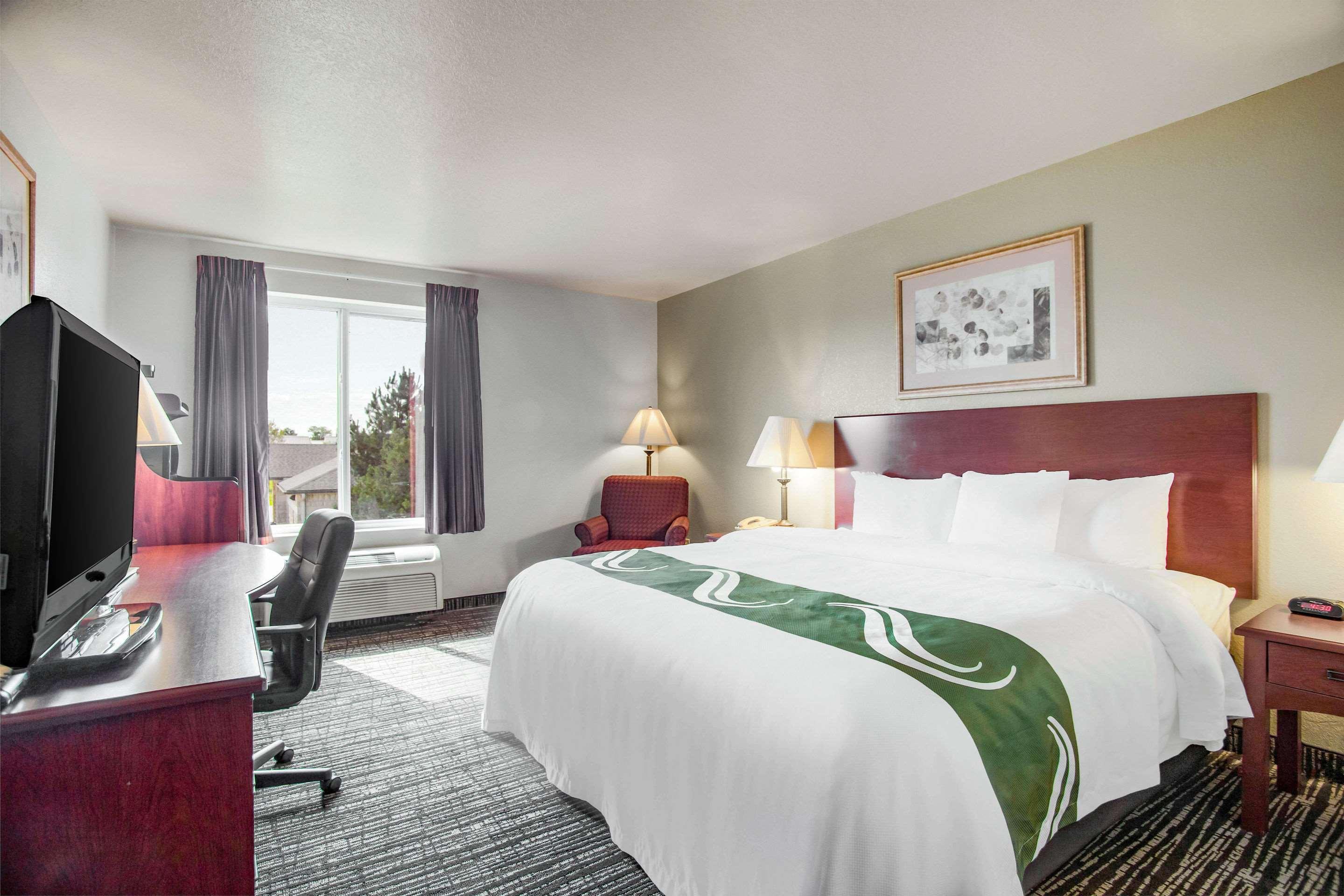 Quality Inn Parsons North Esterno foto