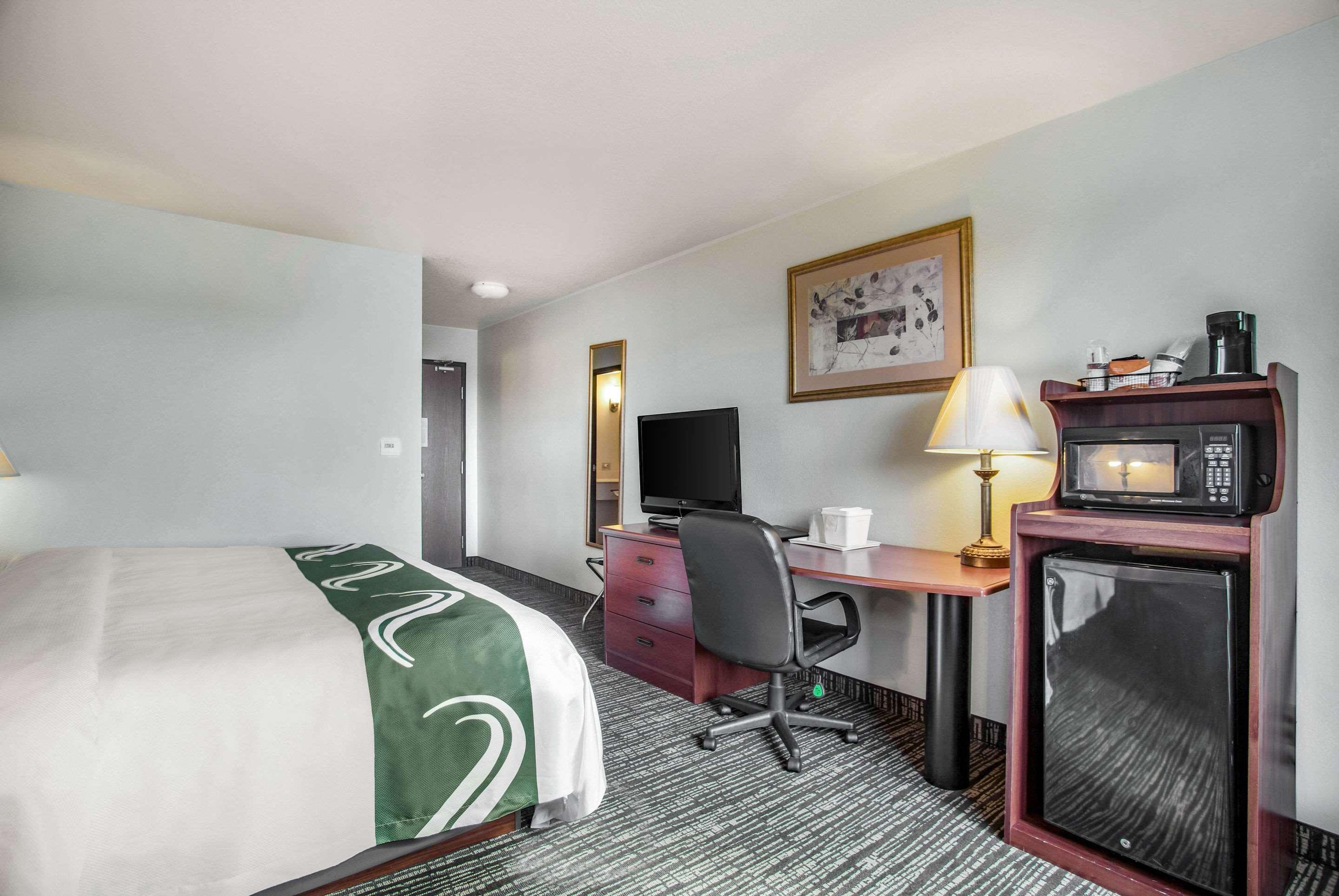 Quality Inn Parsons North Esterno foto