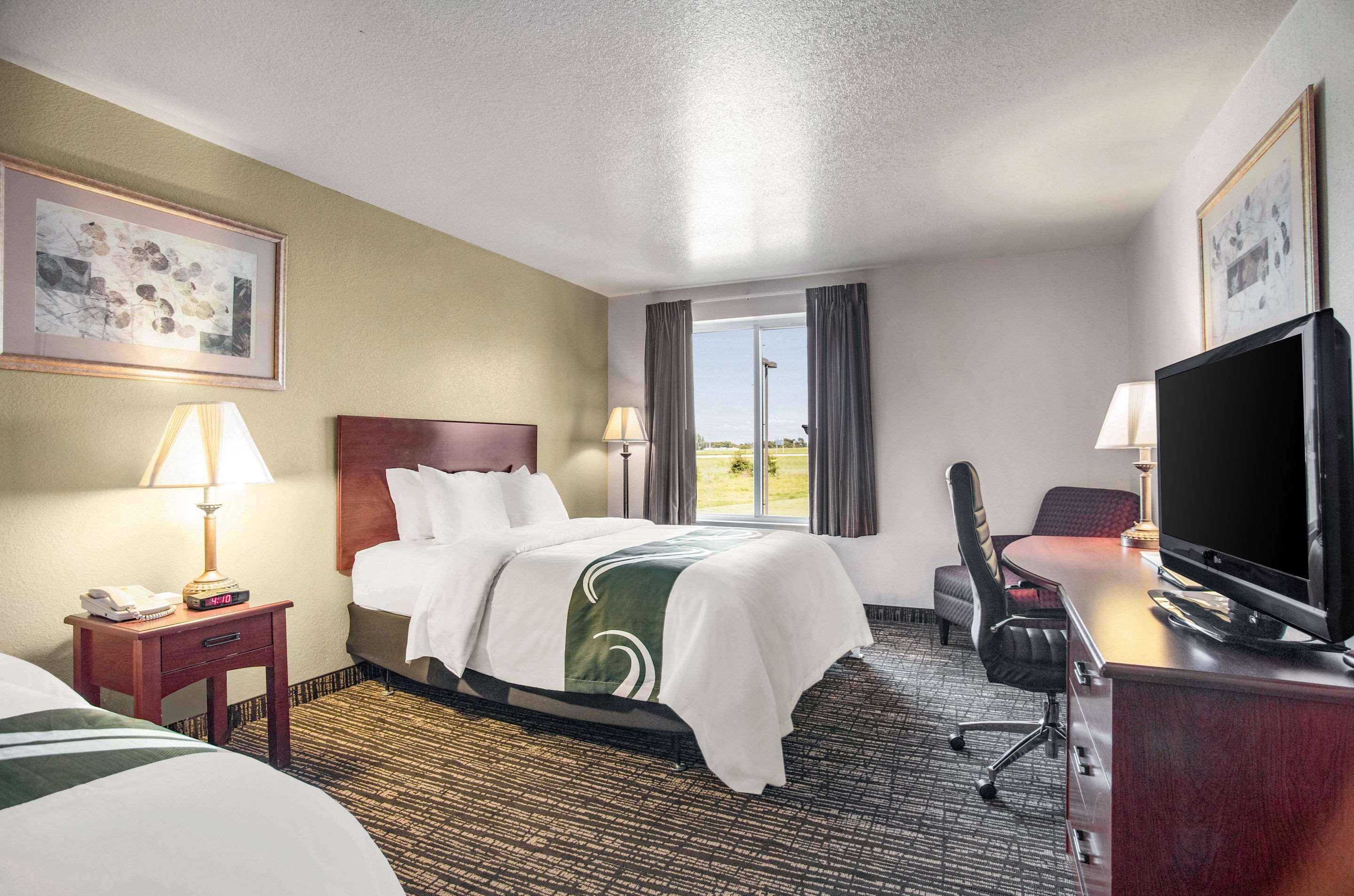 Quality Inn Parsons North Esterno foto