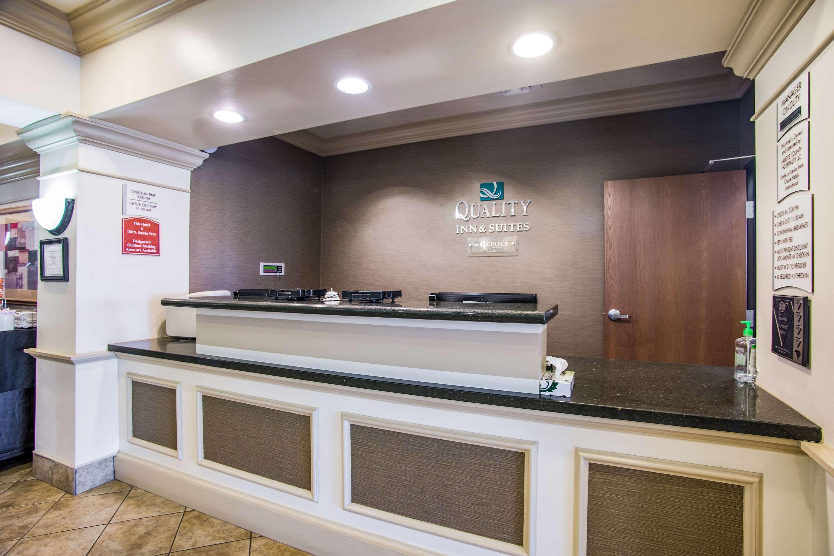 Quality Inn Parsons North Esterno foto