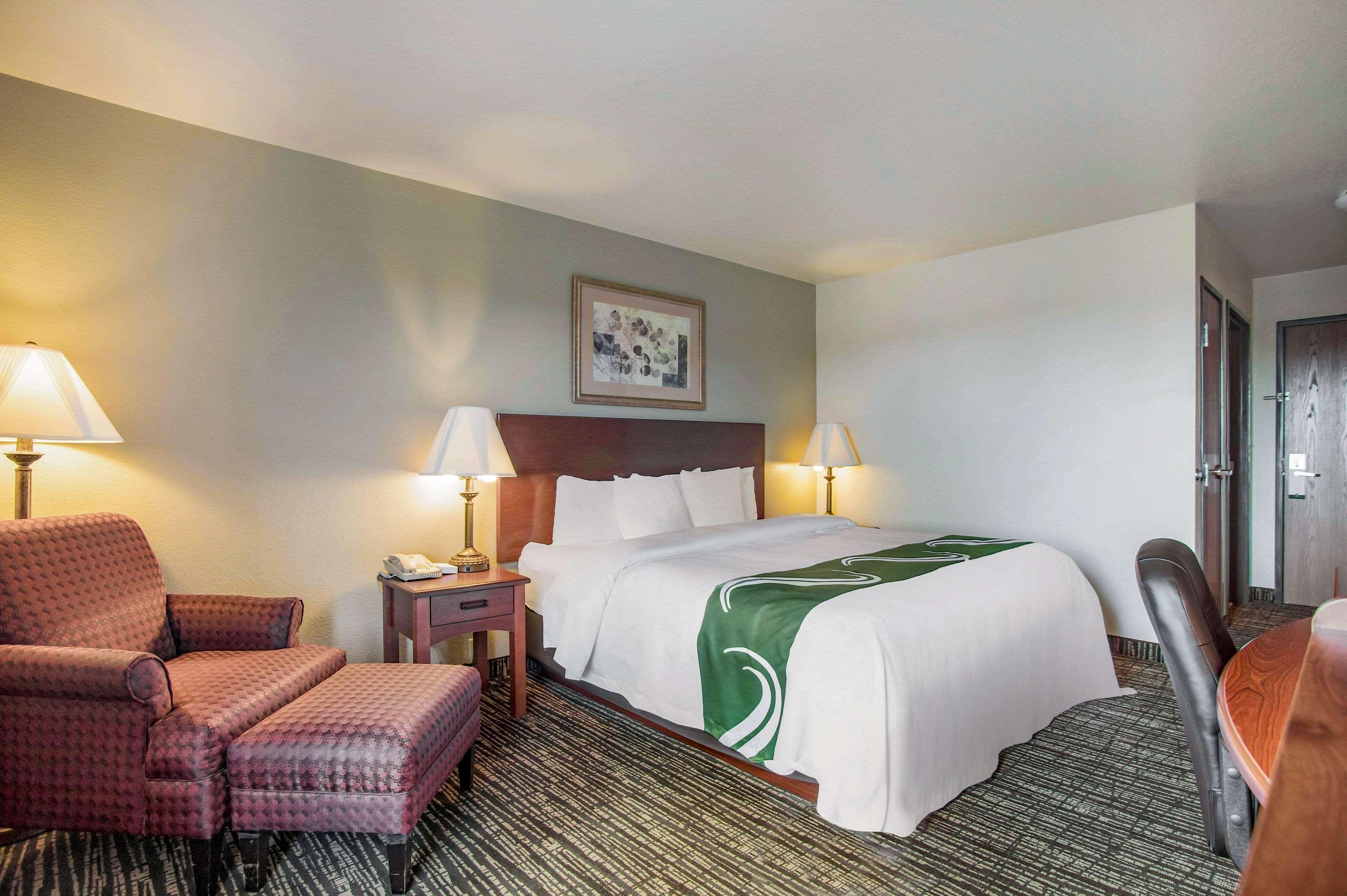 Quality Inn Parsons North Esterno foto
