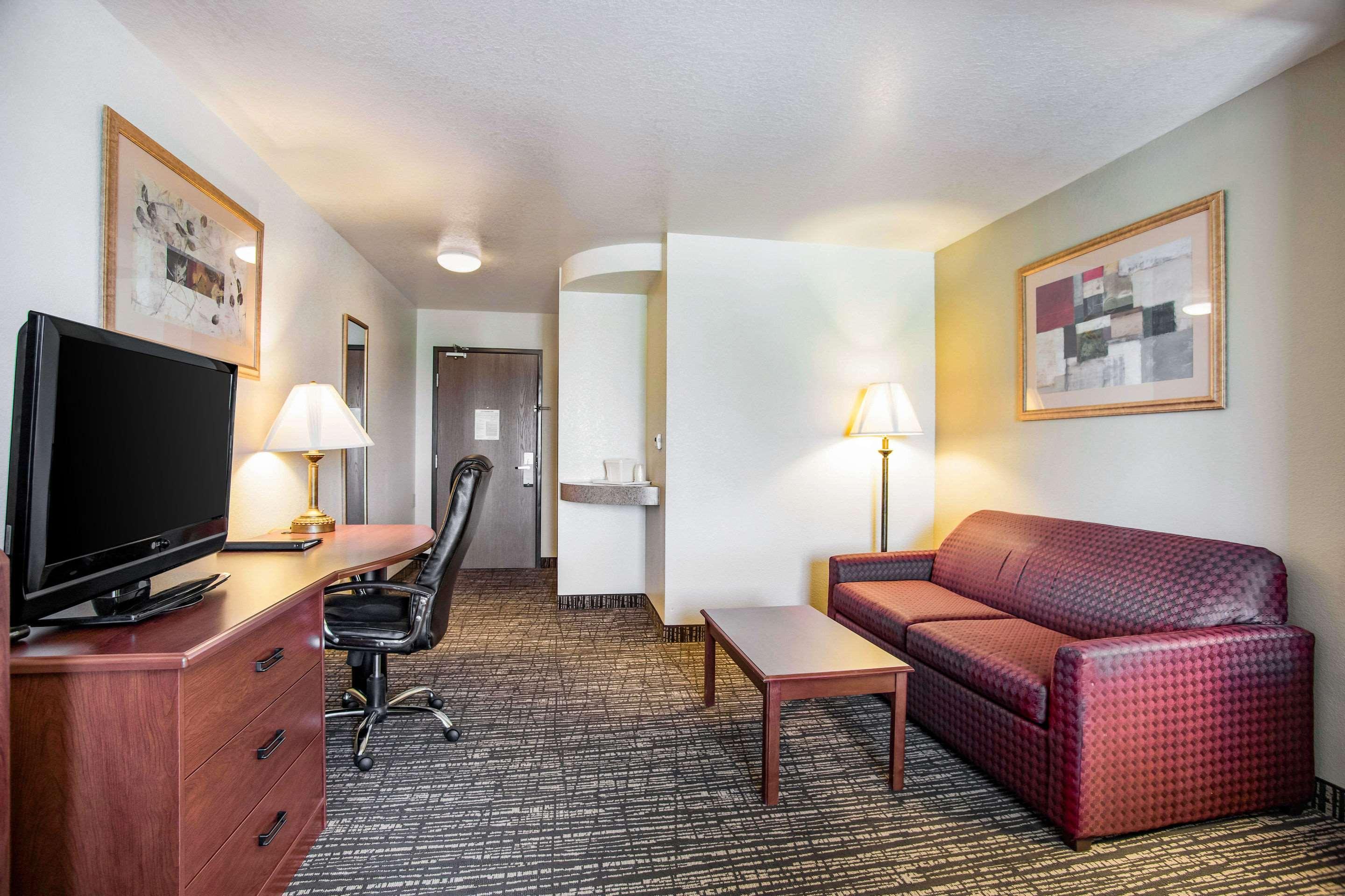 Quality Inn Parsons North Esterno foto