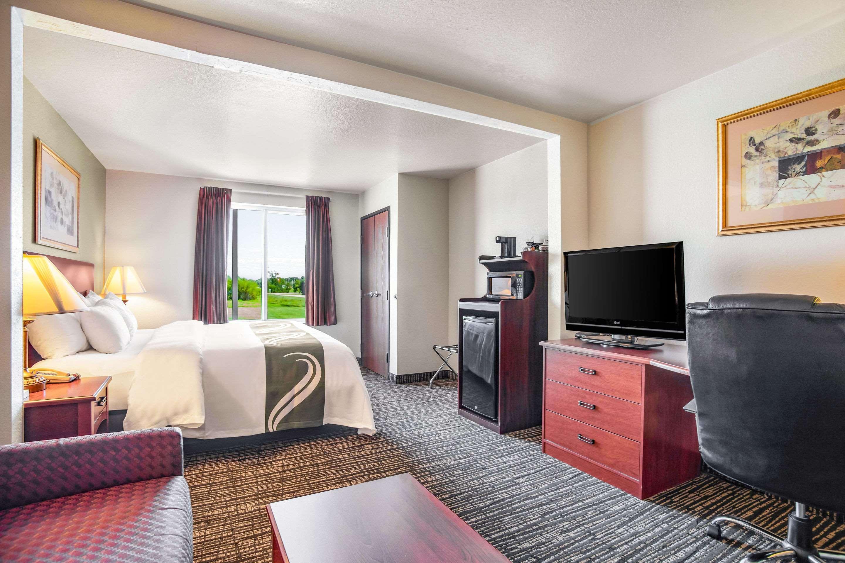 Quality Inn Parsons North Esterno foto
