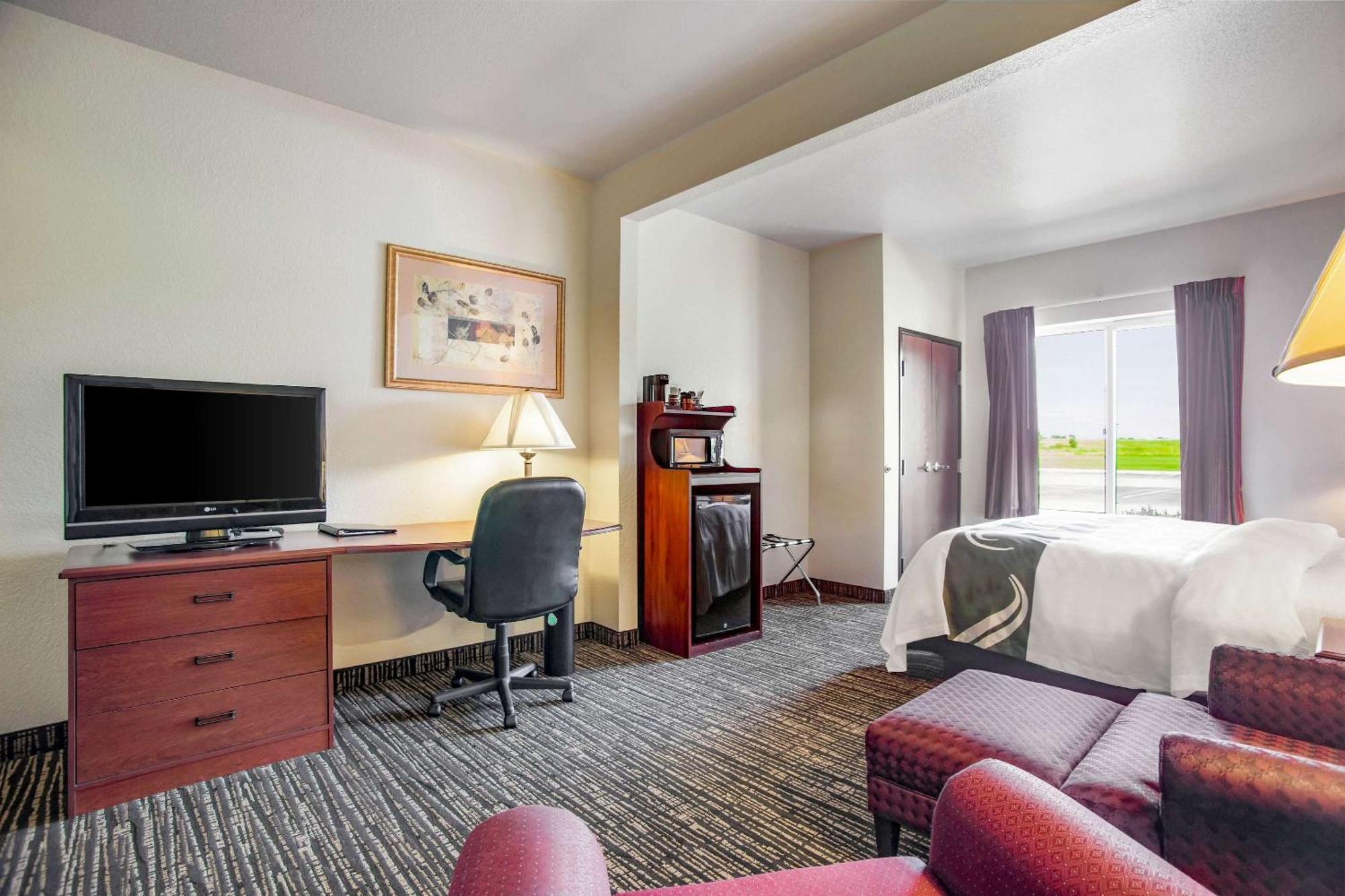 Quality Inn Parsons North Esterno foto