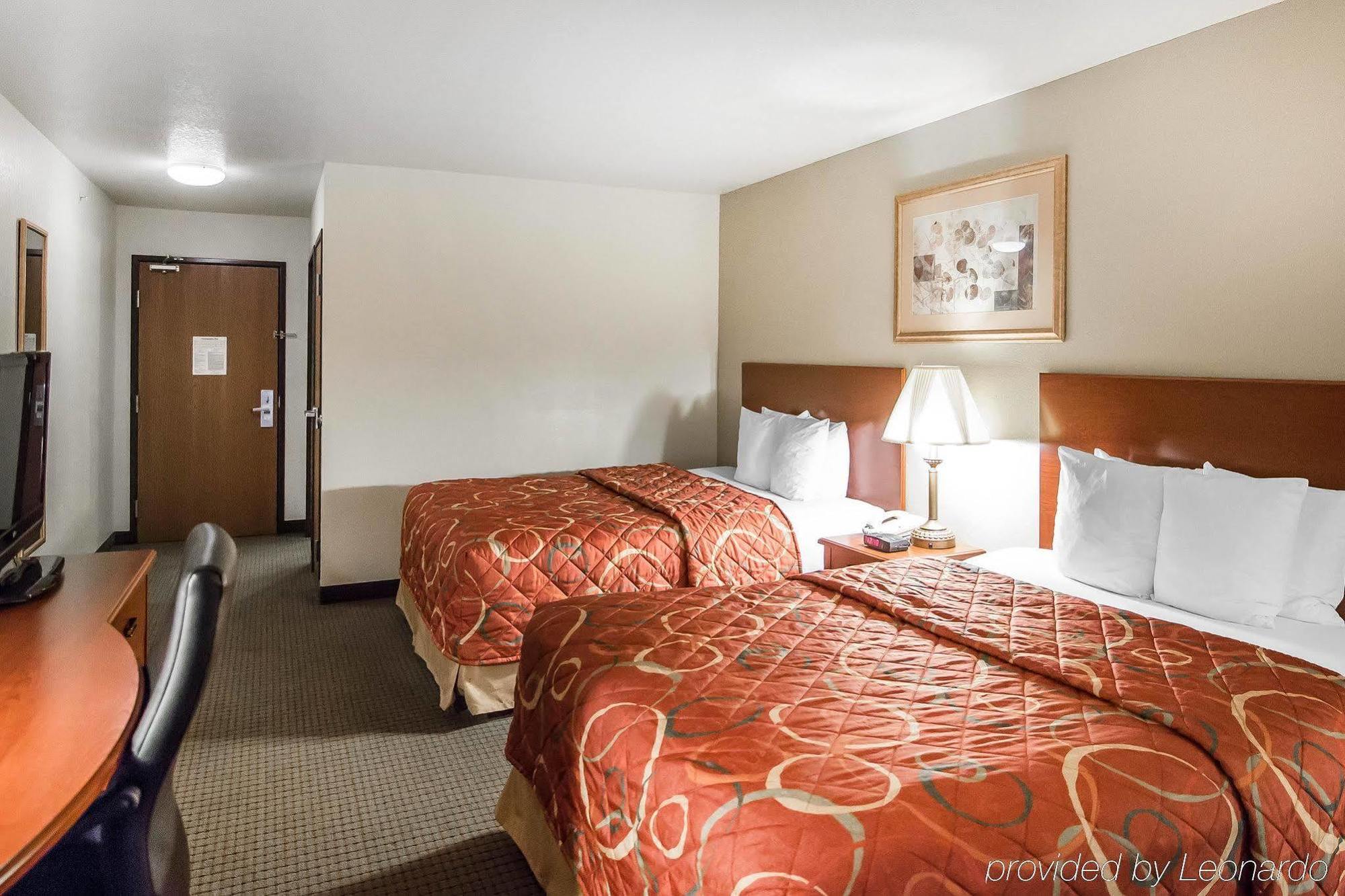 Quality Inn Parsons North Esterno foto