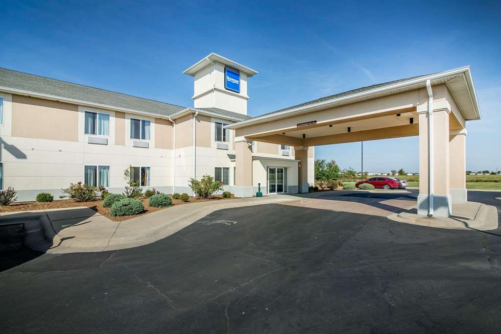 Quality Inn Parsons North Esterno foto